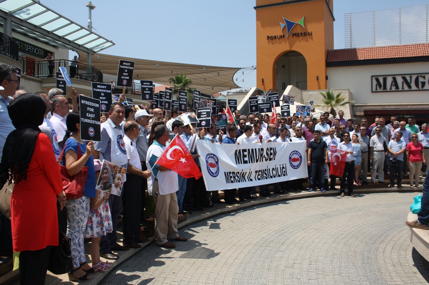 Memur Sen Mersin’de Çin zulmünü kınadı Memur Sen Mersin’de Çin zulmünü kınadı